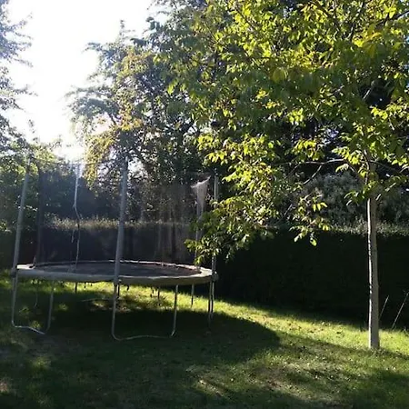 דירה Lichtdurchflutetes Haus Mit Garten Zum Geniessen פרנקפורט